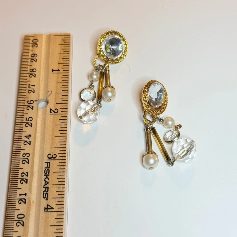 Vintage‎ Gold Tone Crystal Faux Pearl Chandelier Drop Earrings Clear Stone